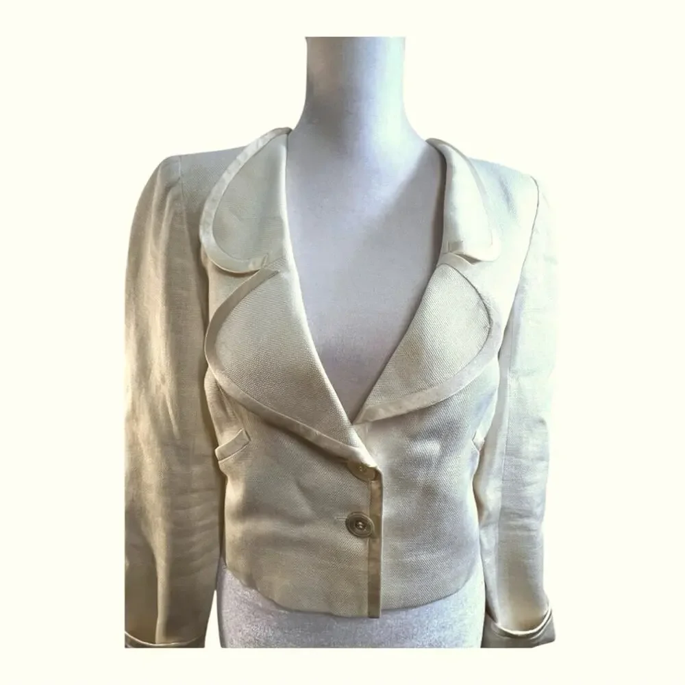 VALENTINO Vintage Ivory Linen Crop Blazer with silk trim SZ 4